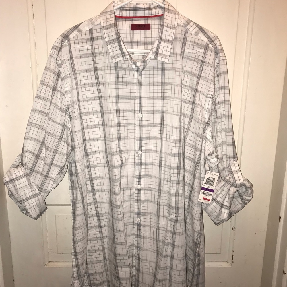 NEW Alfani slim fit long sleeve casual shirt.